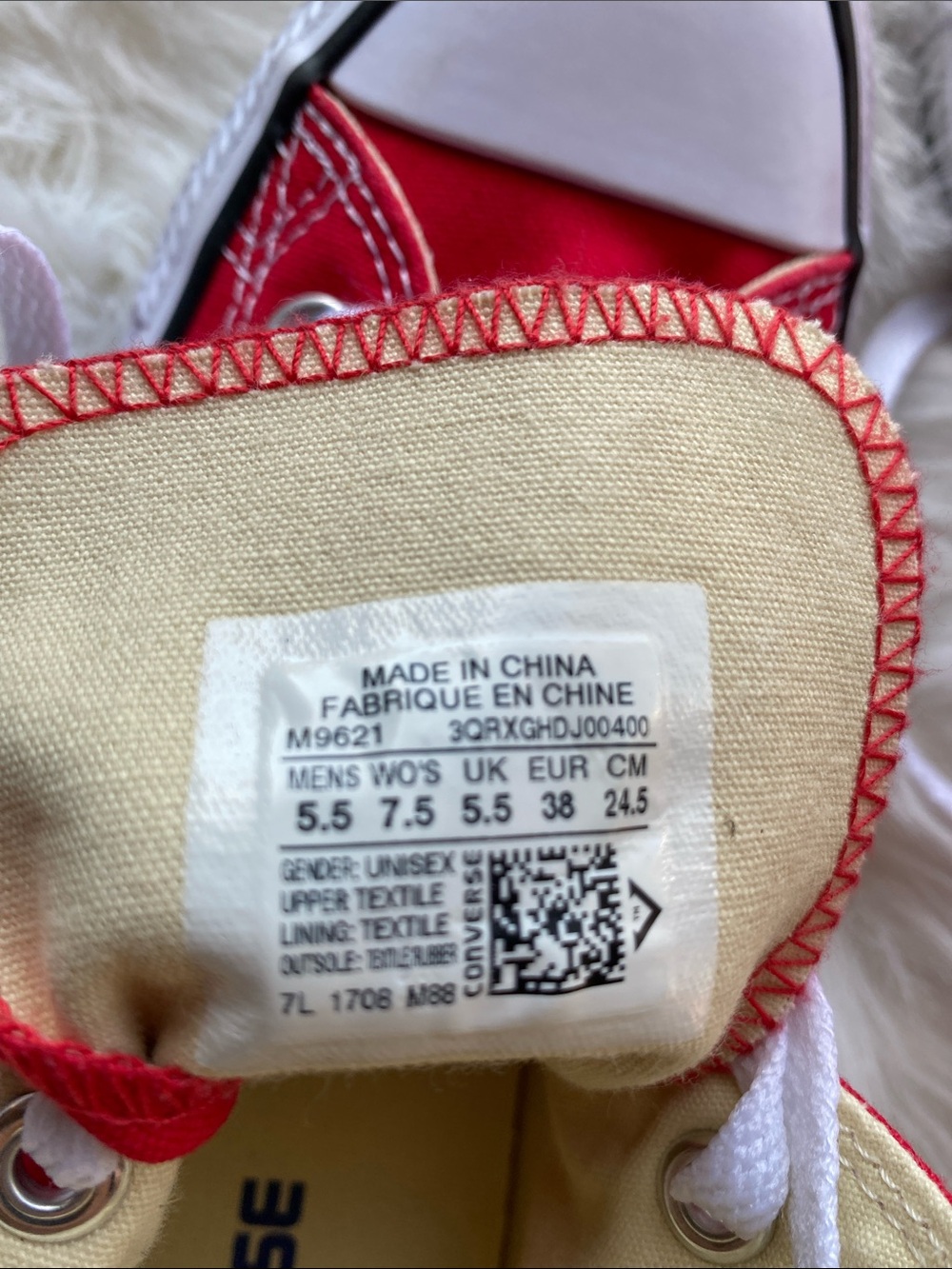 Converse Women 7.5 Red High-Top Sneakers with White Laces - Picture 6 of 6